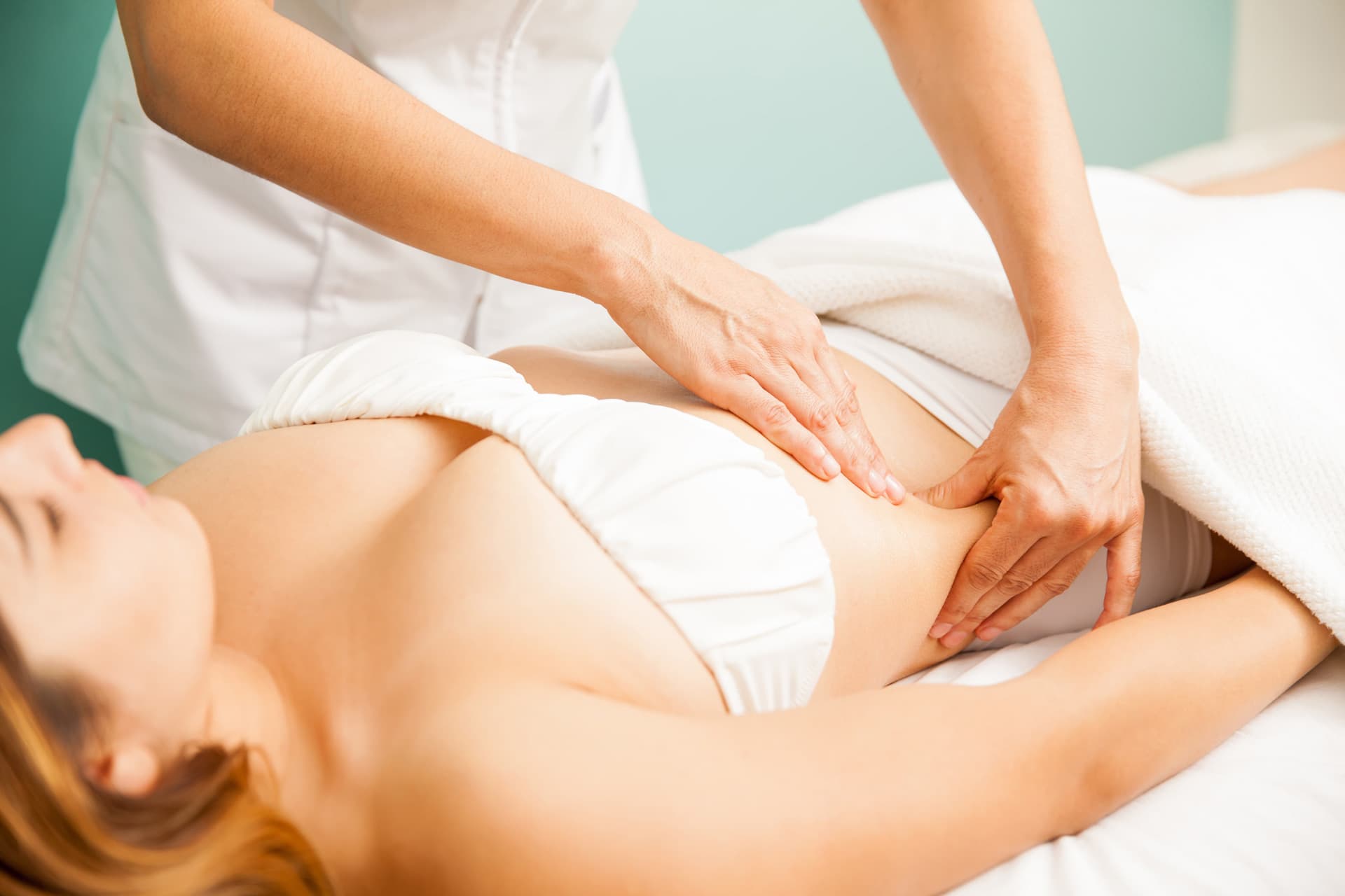 Contacta con nuestro centro de estética en Vigo